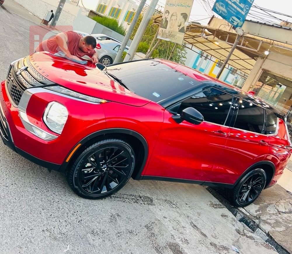 ميتسوبيشي اوتلاندر